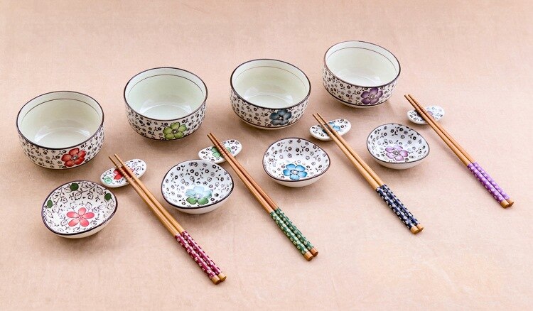 Chopsticks, Chopsticks Holders, Sauce Bowls and Rice Bowls Set Gochome (4 Colors) Osaka Street Market