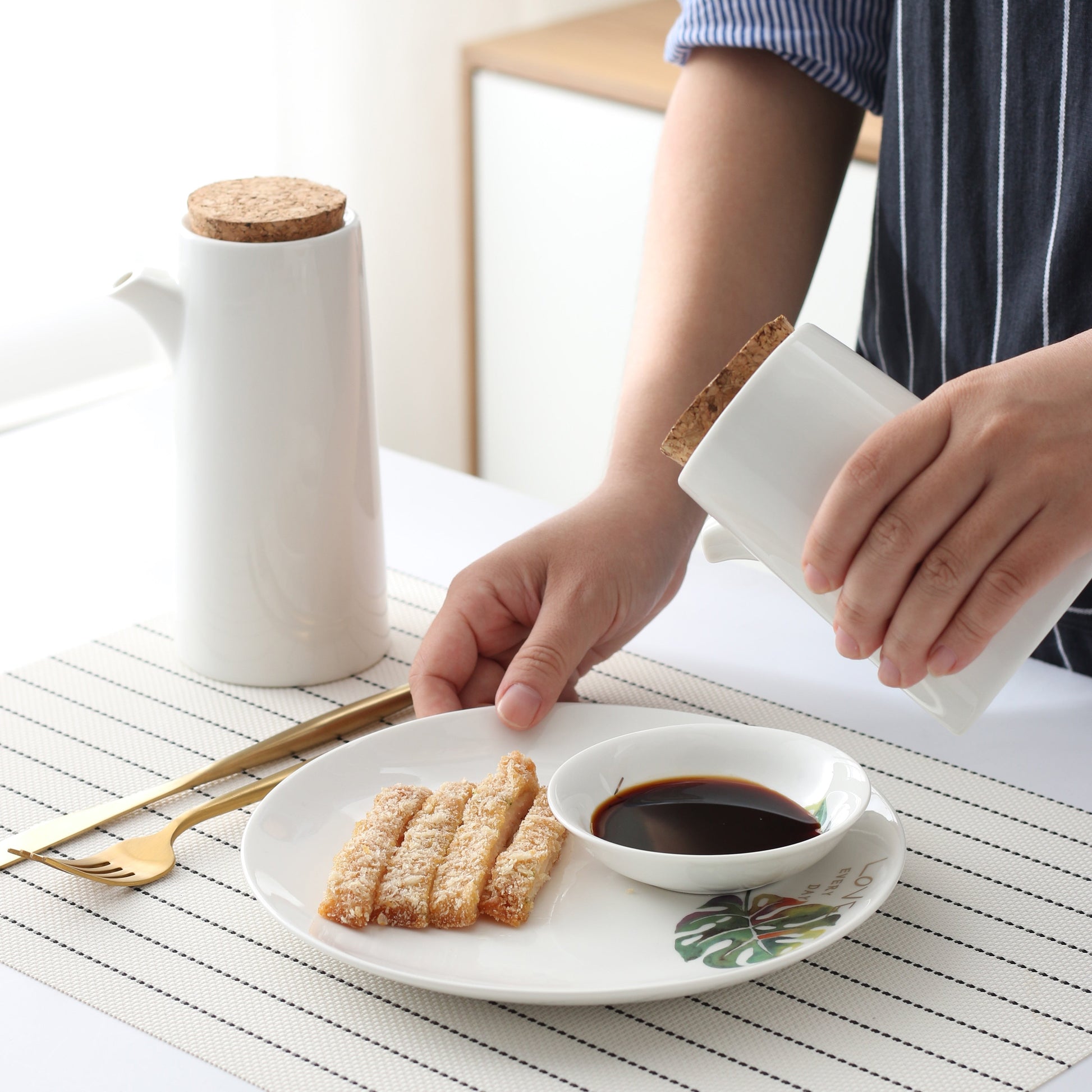 Sauce Dispenser Sugamo (2 Sizes) Osaka Street Market