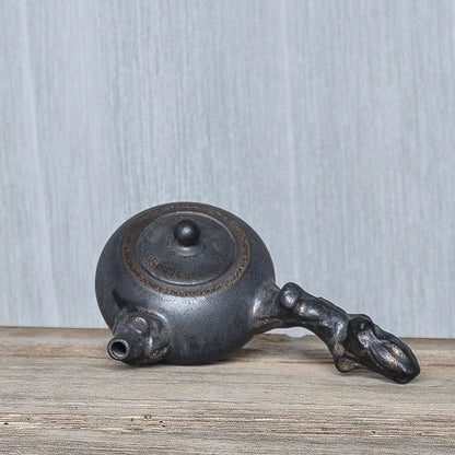 Teapot Akina Osaka Street Market