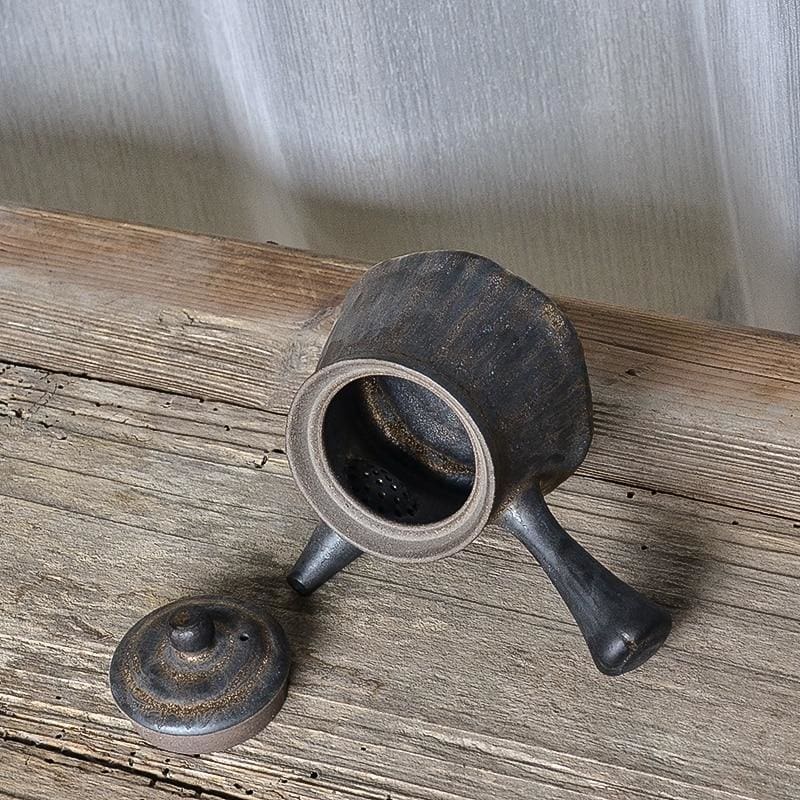 Teapot Den Osaka Street Market