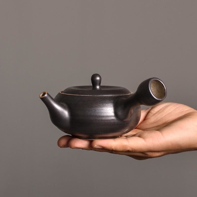 Teapot Kazasi ( 2 colors) Osaka Street Market